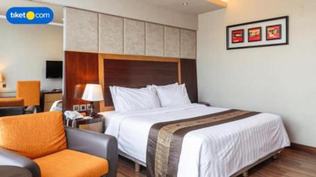 Regent'S Park Hotel Malang Exterior foto